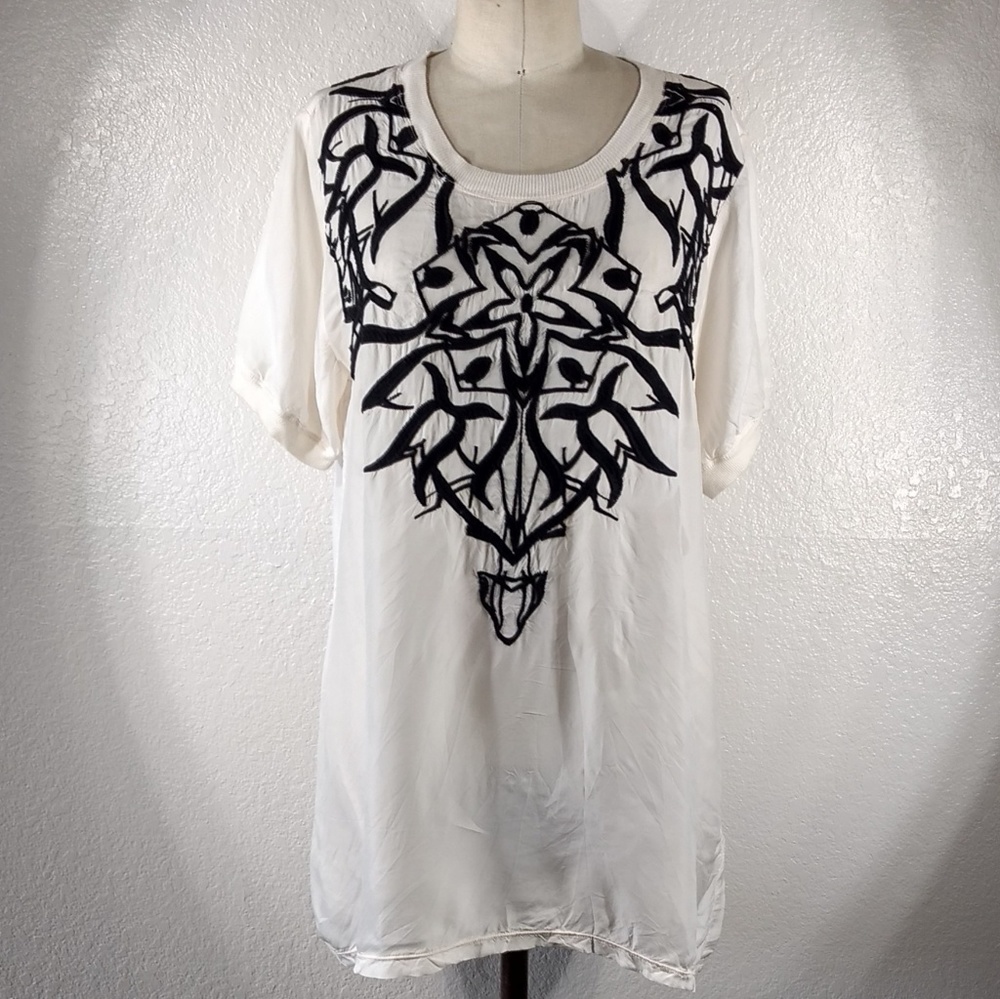 NWT Johnny Was PNG Tribal Tee Shirt Sz M